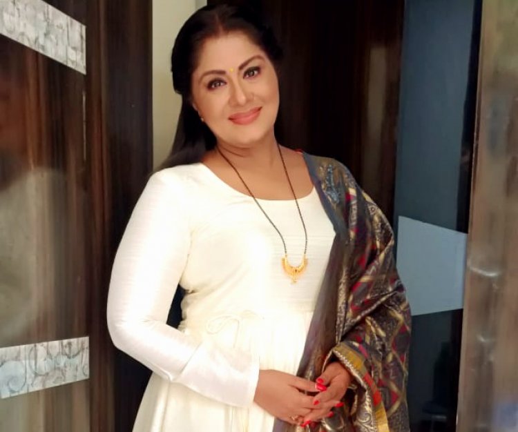 Sudha Chandran:  I don’t look out for the seasons to shop, If I'm free, I go out and if I like something I pick it up