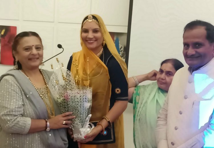 डॉ. मंजू लोढ़ा ने किया 25 हजार महिलाओं को रोजगार अवसर दिलाने वाली रूमा देवी को सम्मानित