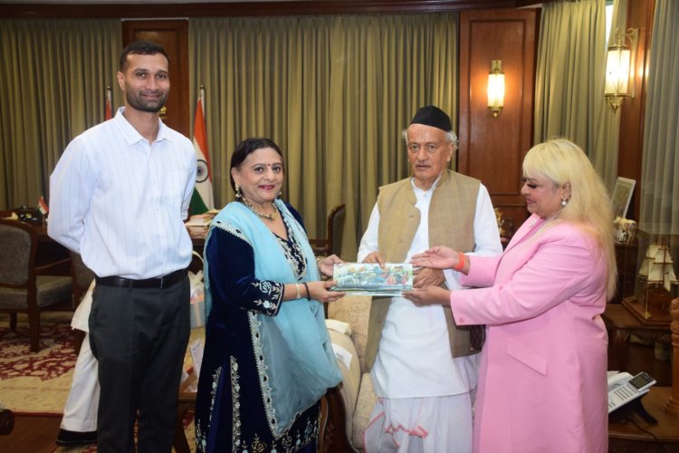 आर्मी वेलफेयर वुमन एसोसिएशन ने डॉ. मंजू लोढ़ा को राज्यपाल श्री भगत सिंह कोश्यारी के हाथों अवार्ड दिलाकर किया सम्मानित