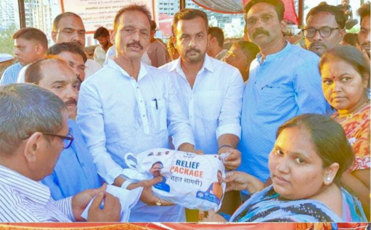 कांग्रेस नेता अवनीश तीर्थराज सिंह ने की मालाड के अग्निकांड में पीड़ित परिवारों की मदद