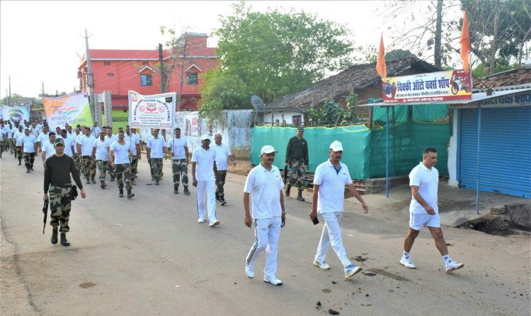 BSF : 81 वीं वाहिनी (सीमा सुरक्षा बल) ने विशाल रैली निकाल कर दिया योग, पर्यावरण संरक्षण और नशाखोरी की समस्या पर जागरूकता का संदेश ...