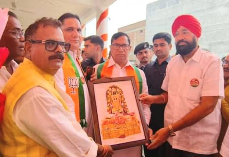 Jaunpur भाजपा प्रत्याशी कृपाशंकर सिंह से मुम्बई के भाजपा नेताओं ने की सदिक्षा भेंट