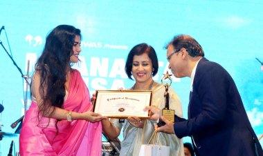 कोरोना वारियर एक्ट्रेस शिखा मल्होत्रा को विश्वास NGO ने "कोरोना वारियर अवार्ड" देकर किया सम्मानित 