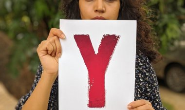 ' वाय ' नक्की आहे तरी काय ?   - अभिनेत्री मुक्ता बर्वे सह अनेक कलाकारांनी सोशल मीडियावर शेअर केले पोस्टर !