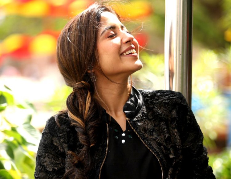 When 'Escaype Live' came to me, I felt it was one of the best scripts I have read to date in terms of concept, storytelling, and character graphs - Shweta Tripathi Sharma