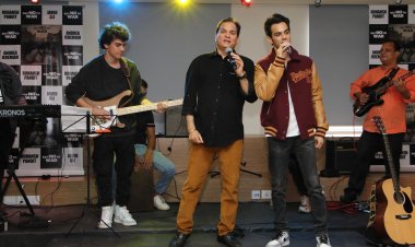 As a special musical guests of the college, Rohansh Pandit, Lalit Pandit & Abeer Pandit performed live in Pearl Academy...