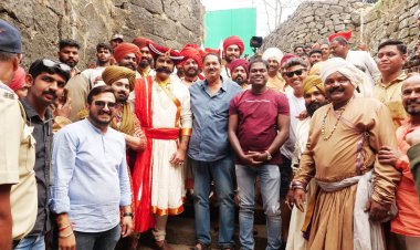 श्री छत्रपती उदयनराजे भोसले यांनाही 'भिरकीट'ची भुरळ : प्रेक्षकांना चित्रपट पाहाण्याचे आवाहन 