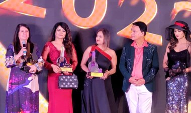 Sanjay and Binaiferr Kohli's 'Bhabiji Ghar Par Hai rocks at International Iconic Awards 2022!