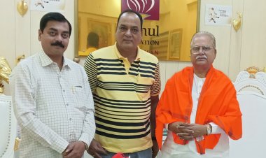 गुरु पूर्णिमा पर्व पर शिक्षण महर्षि पंडित लल्लन तिवारी का सम्मान 