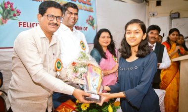 सनग्रेस इंग्लिश स्कूल एंड जूनियर कॉलेज में विद्यार्थियों का अभिनंदन समारोह.. 