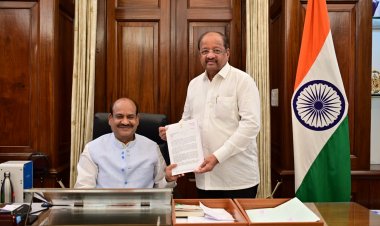 सांसद श्री गोपाल शेट्टी ने लोकसभा अध्यक्ष श्री ओम बिड़ला जी को दिया निवेदन