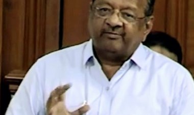 सांसद श्री गोपाल शेट्टी की दरख्वास्त पर तीन आयएएस अधिकारियों को नोटिस : मामला जनप्रतिनिधि के विशेषाधिकार हनन का !