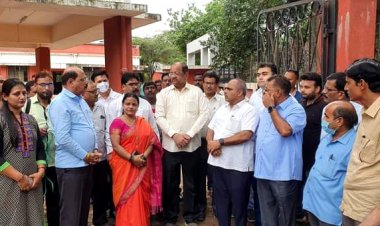 लोकमान्य तिलक जयंती:सांसद श्री गोपाल शेट्टी की विशेष उपस्थिति में कांदिवली में पौधारोपण...