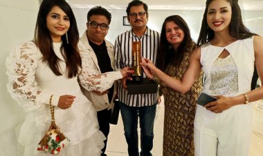 "Bhabiji Ghar Par Hai" team dedicate the award to Deepesh Bhan !