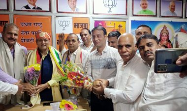 उदयपुर के सांसद अर्जुनलाल मीणा का मुंबई में हुआ भव्य स्वागत