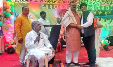 JAI SHREE KRISHNA : अखिल भारतीय यदुवंशी महासंघ द्वारा आयोजित गोवर्धन पूजा में पूर्व नगरसेवक श्री कमलेश यादव ने की शिरकत 