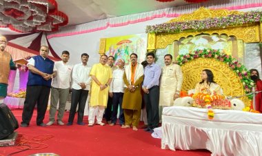 जनकल्याण संस्था द्वारा आयोजित संगीतमय श्रीराम कथा सप्ताह में पहुंचे शहर के दिग्गज