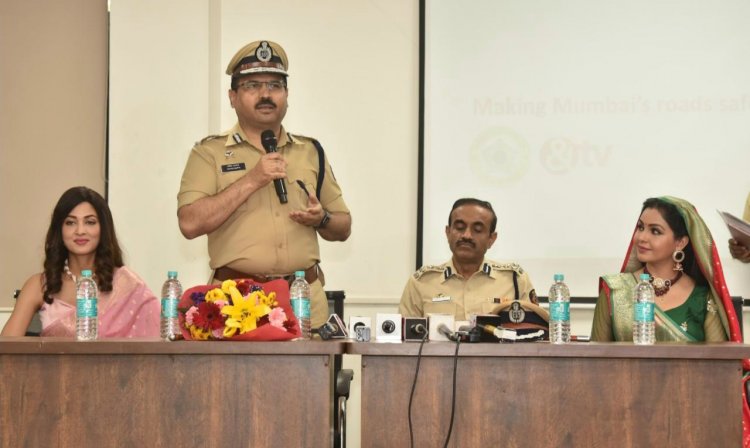 एण्डटीवी और मुंबई ट्रैफिक पुलिस सड़क सुरक्षा सप्ताह के लिये आए साथ-साथ 