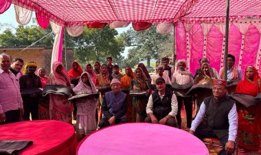 जौनपुर में डॉ. बाबूराम त्रिपाठी द्वारा कंबल वितरण और महाभंडारा ...