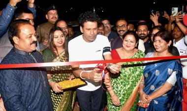 JUSTDOGS : बॉलीवुड अभिनेता मनोज बाजपेयी द्वारा पटना में नए स्टोर का उद्घाटन 