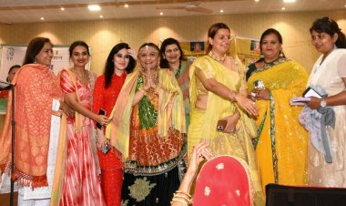 शारदा हाईस्कूल में भक्ति संध्या का भव्य कार्यक्रम संपन्न