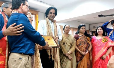 'सोशल एंड मोटिवेशनल ट्रस्ट’ ने वरिष्ठ पत्रकार जितेन्द्र बच्चन को प्रदान किया ‘लाइफ टाइम अचीवमेण्ट अवॉर्ड’