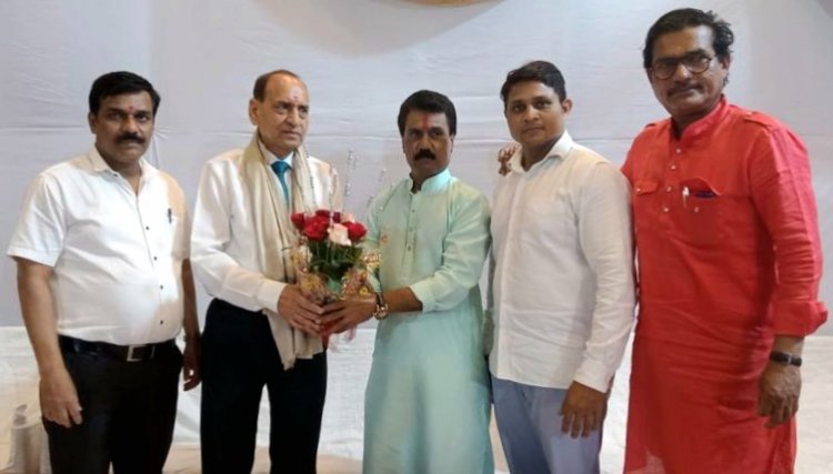 श्री नवयुवक मित्र मंडळ के श्री हनुमान जन्मोत्सव आयोजन में डॉक्टर नरेंद्र कुमार ने की शिरकत