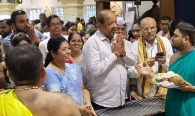 VITTHAL VITTHAL आषाढ़ी एकादशी पर दहिसर स्थित काशी मठ विठ्ठल रुक्मणि मंदिर पहुंचे सांसद गोपाल शेट्टी