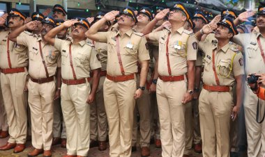 Jai Hind : कस्तूरबा मार्ग पुलिस स्टेशन में ध्वजारोहण का भव्य आयोजन हुआ