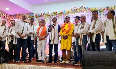 लोकायन और बयार मित्र परिवार का भव्य सांस्कृतिक कार्यक्रम ''कजरी बयार" हुआ संपन्न ....