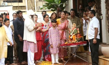 शिल्पा शेट्टी कुंद्रा की गणेश मूर्ति विसर्जन शोभा यात्रा में गूंजा नासिक का 'ऑल-गर्ल ढोल बैंड'  !