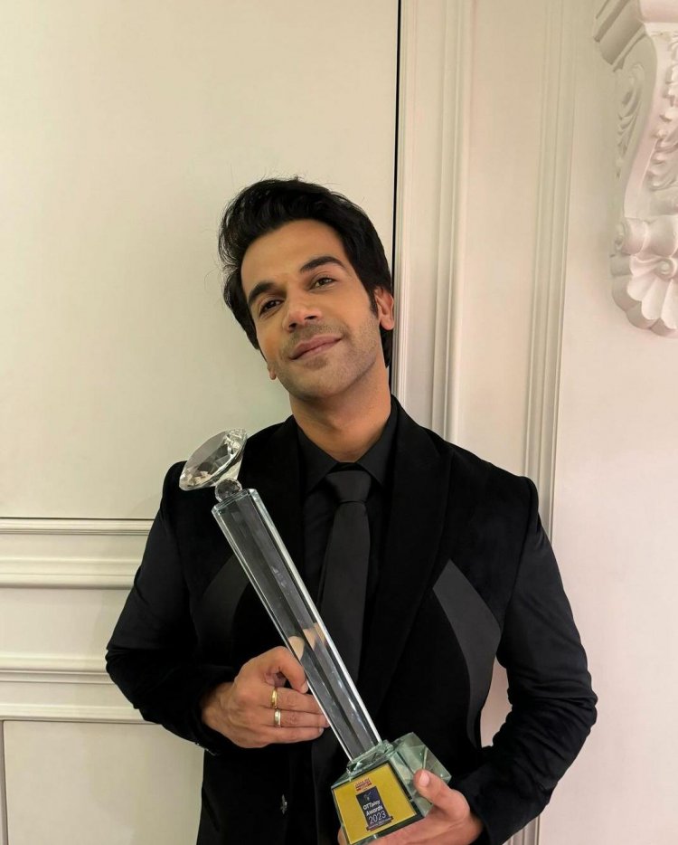 RAJKUMAR RAO ने जीता "ओटीटी परफॉर्मर ऑफ द ईयर अवॉर्ड "