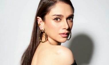 अदिति राव हैदरी का बोल्ड मोनोक्रोमैटिक लुक : सदाबहार फैशन की परिभाषा !