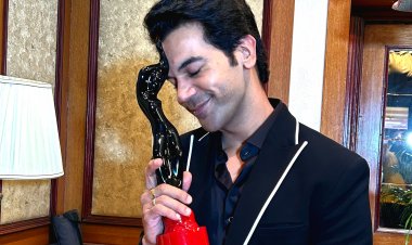  'मोनिका, ओ माई डार्लिंग' में उत्कृष्ट अभिनय प्रदर्शन के लिए राजकुमार राव को सर्वश्रेष्ठ अभिनेता की मिली ट्रॉफी