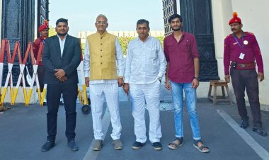 Sirohi Breaking News : पोसीतरा में चेतक पर सवार महाराणा प्रताप की भव्यतम प्रतिमा का अनावरण करेंगे उदयपुर महाराज कुमार साहब डॉ. लक्ष्यराज सिंह मेवाड़ 