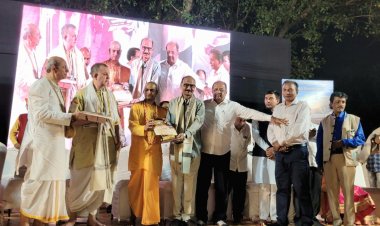 गीता जयंती के अवसर पर सांसद गोपाल शेट्टी ने वरिष्ठ पत्रकार अमित मिश्रा को किया सम्मानित