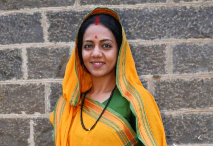 &TV के शो 'अटल' में कृष्णा देवी वाजपेयी का किरदार निभा रहीं नेहा जोशी से बातचीत ...