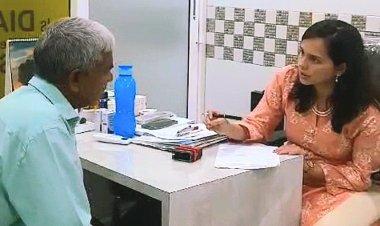 डॉ.साठे आय क्लिनिक एंड लेजर सेंटर के एक वर्ष पूरे होने पर मुफ्त नेत्र चिकित्सा शिविर का आयोजन 