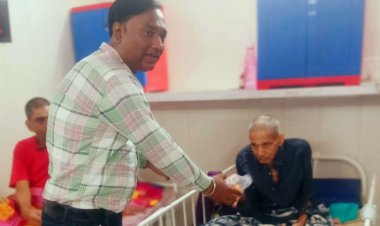 "सिटीज़न वेलफेयर एसोसिएशन" वृद्धाश्रम के बुजुर्गों संग युवाओं ने अनोखे ढंग से मनाया "रामलला प्राण प्रतिष्ठा दिवस"