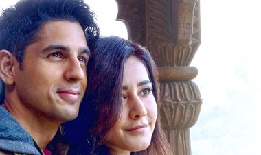 राशि खन्ना और सिद्धार्थ मल्होत्रा अभिनीत फिल्म योद्धा का गाना 'जिंदगी तेरे नाम' का टीज़र हुआ आउट।