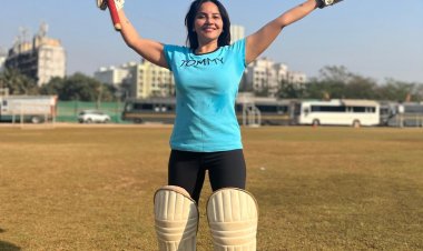 Actress गीतांजलि मिश्रा की जब क्रिकेटर वेंकटेश अय्यर से हुई मुलाकात !