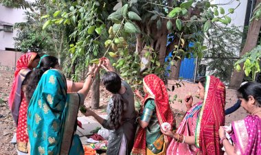 उत्तर भारतीय युवक मंडल द्वारा आचार्य नरेंद्र देव विद्या मंदिर में वट सावित्री पर्व पर वट पूजन का भव्य का आयोजन
