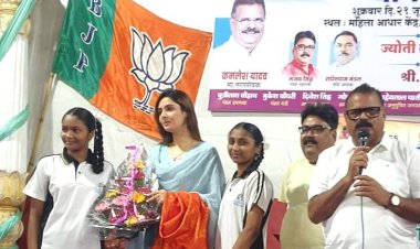 कांदिवली वार्ड 31 में योग शिविर का विशाल आयोजन हुआ