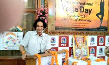 PIIT COLLEGE ने वरिष्ठ पत्रकार जितेन्द्र बच्चन को किया सम्मानित