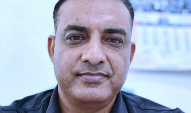 कविता : मुझे मोह लेती हो