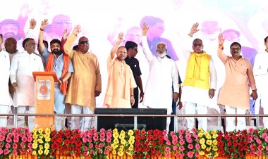 CM Yogi ने किया 1231 करोड़ की 6778 विकास परियोजनाओं का लोकार्पण-शिलान्यास