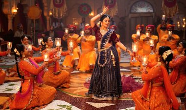 'फुलवंती' चित्रपटातील भव्यदिव्य टायटल ट्रॅक प्रेक्षकांच्या भेटीला...