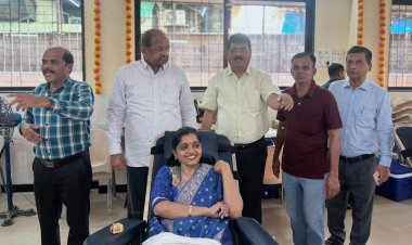 कांदिवली में आयोजित रक्तदान शिविर में पहुंचकर जनसेवक गोपाल शेट्टी ने बढ़ाया रक्तदाताओं का हौंसला