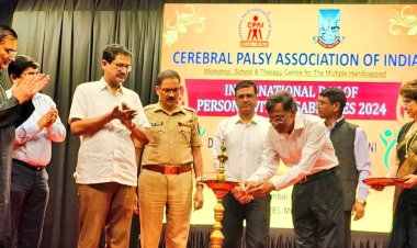 मराठी भाषा भवन में दिव्यांगों ने अपनी कला के प्रदर्शन से जीता सबका दिल