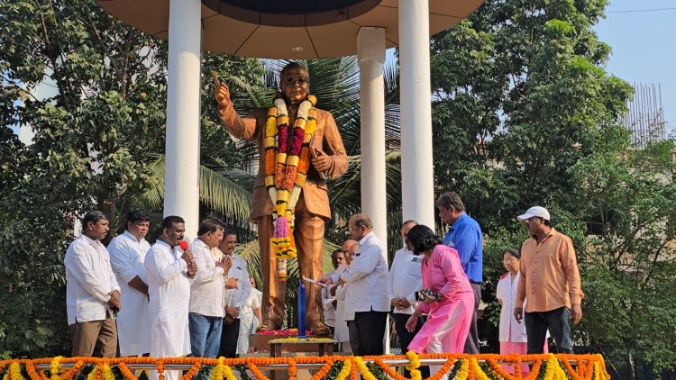 भारतरत्न डाॅक्टर बाबासाहेब आंबेडकर का महापरिनिर्वाण दिवस : अभिवादन कार्यक्रम में शामिल हुए जनसेवक गोपाल शेट्टी